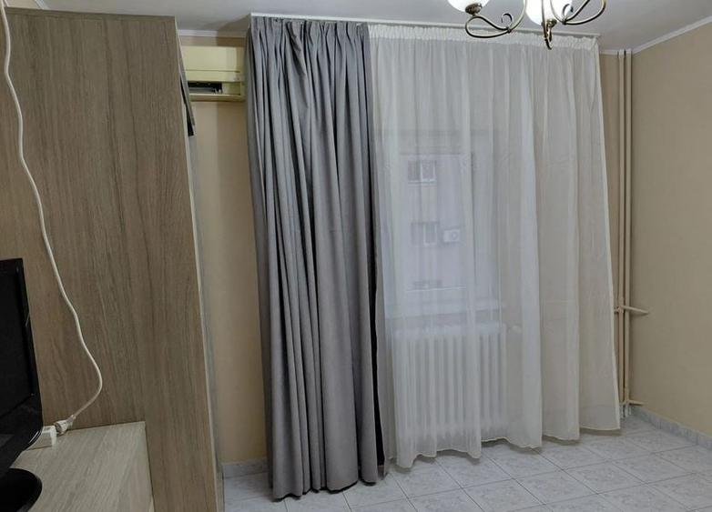 Apartament cu 3 camere decomandat, mobilat în Nerva Traian