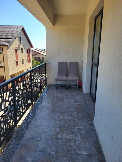 Apartament cu 2 camere decomandat în Dobroești