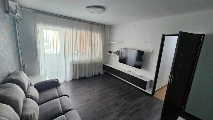 Apartament cu 2 camere decomandat în Valea Oltului