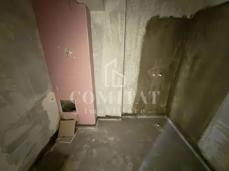 Apartament cu 3 camere semidecomandat în Zorilor