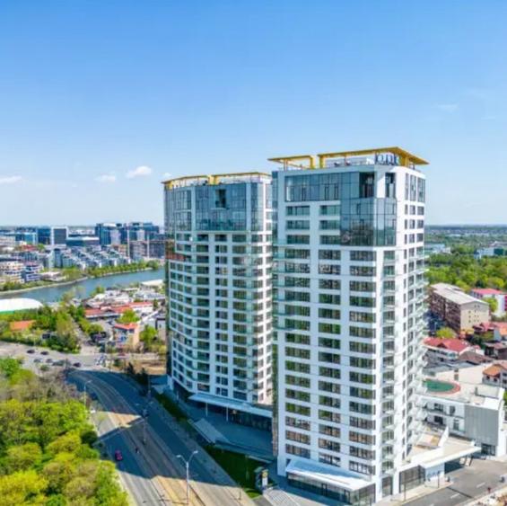 Apartament cu 3 camere decomandat, mobilat în Barbu Văcărescu