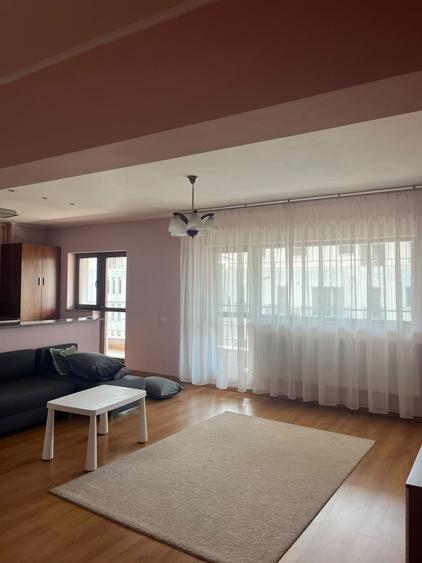 Apartament cu 2 camere semidecomandat în Pajura