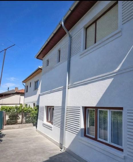 Casă cu 3 camere cu Teren 540 Mp în Central