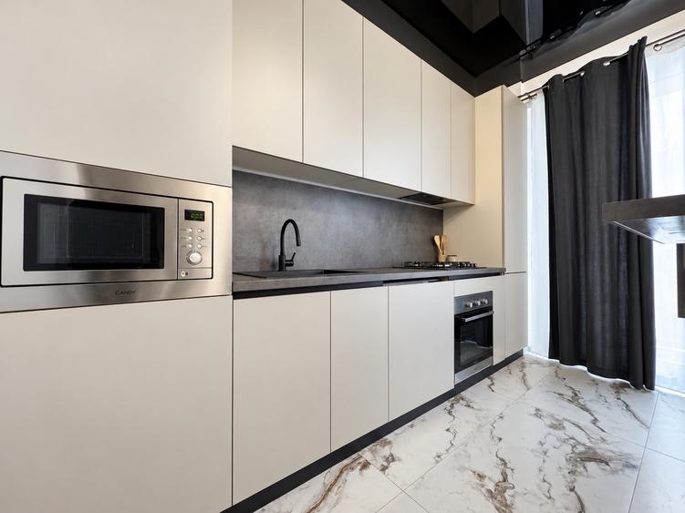 Apartament cu 2 camere semidecomandat, mobilat în Mamaia-Sat