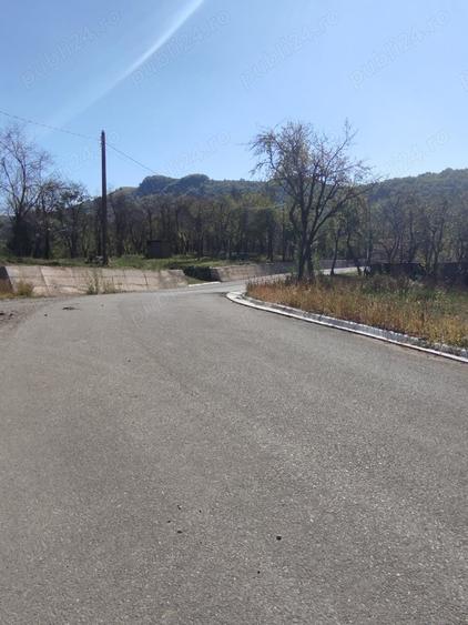 Casă cu 2 camere în Oprișești