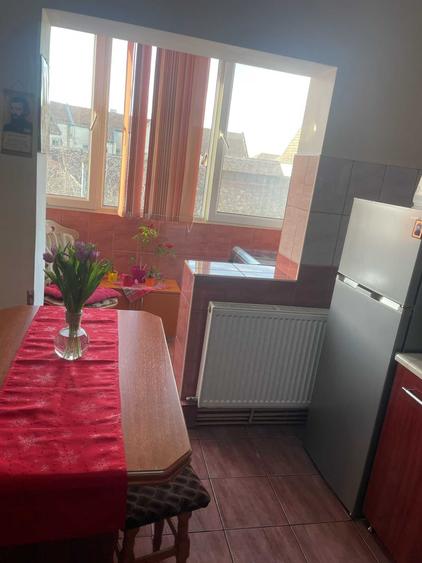 Apartament cu 2 camere decomandat în Tineretului