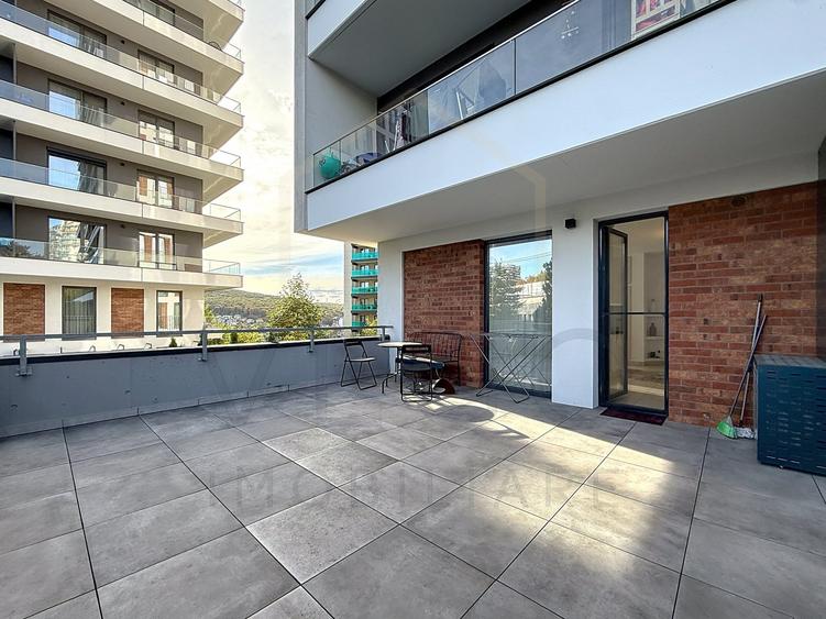 Apartament cu 2 camere semidecomandat, mobilat în Zorilor