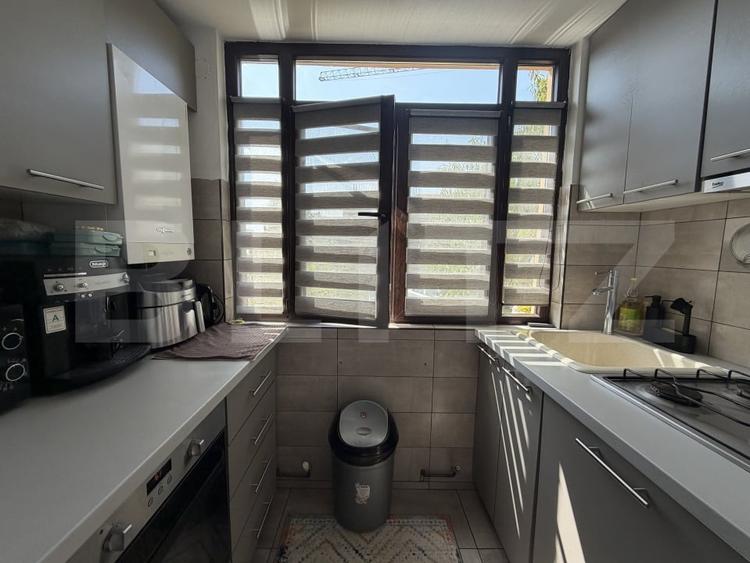 Apartament cu 2 camere decomandat, mobilat în Central