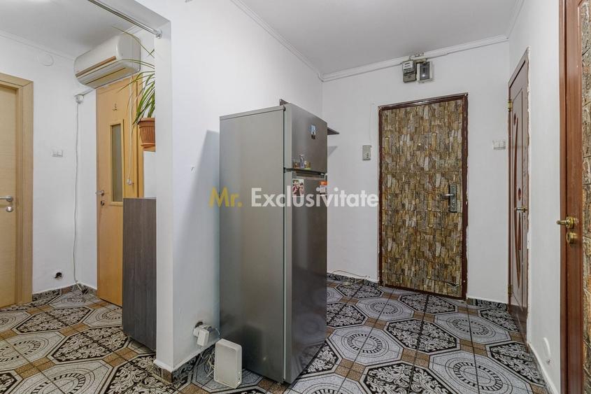Apartament cu 3 camere decomandat în Drumul Taberei