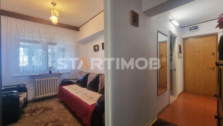 Apartament cu 4 camere decomandat, mobilat în Centrul Civic