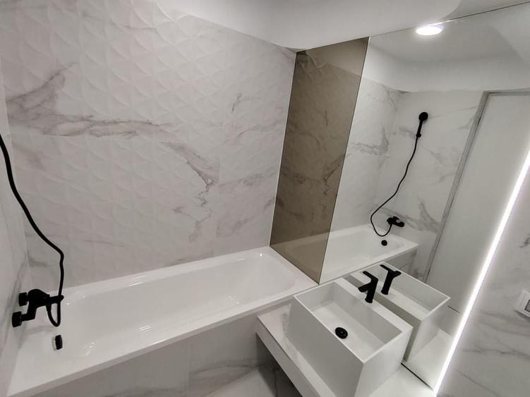 Apartament cu 4 camere decomandat, mobilat în Politehnica