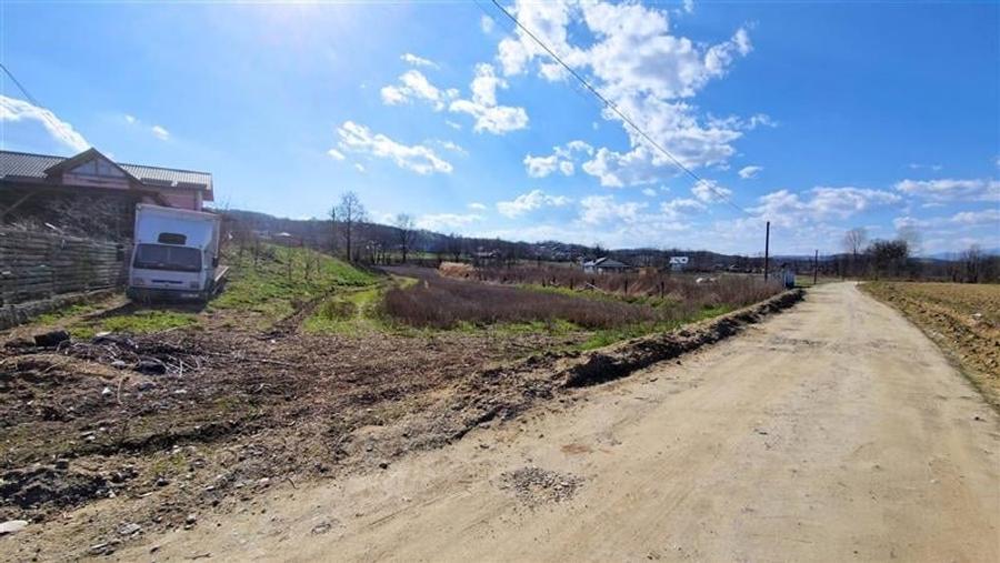 Teren Construcții intravilan de 5460 mp, în Budești