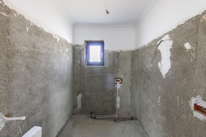 Sabareni casa noua parter + mansarda 4 camere 2 bai comision 0% - 1