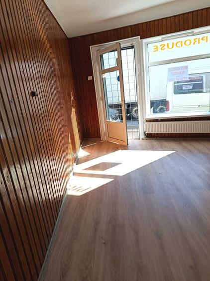 Spațiu comercial, de 55 mp, în Central