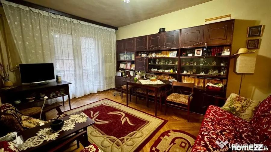 Apartament cu 2 camere decomandat în Ferentari