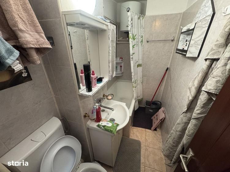 Garsonieră decomandată în Central
