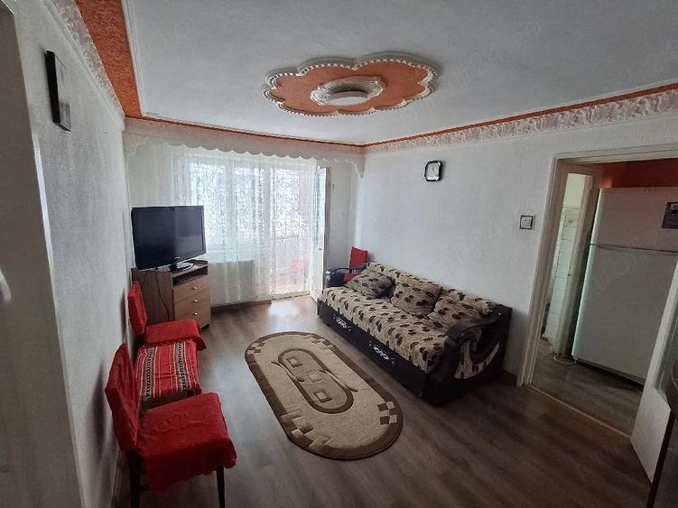 Apartament cu 2 camere semidecomandat în Viziru 1