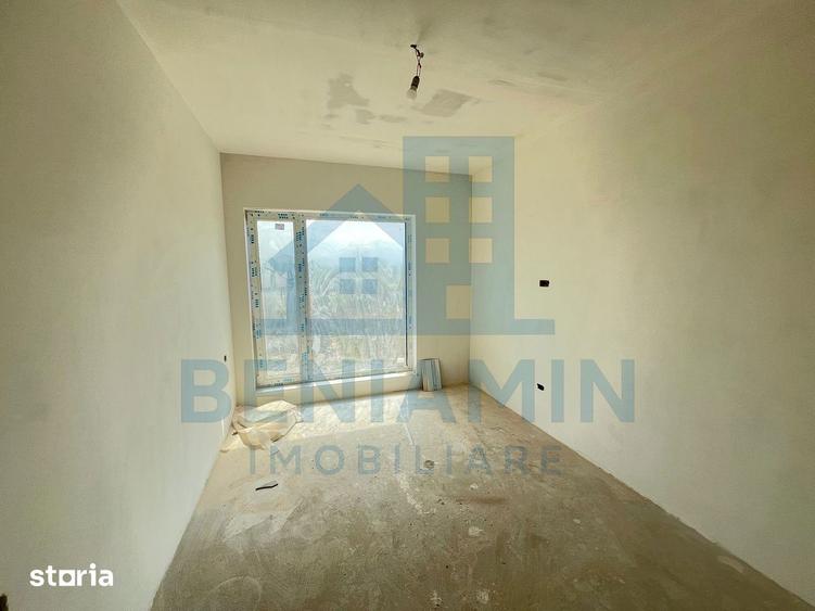 Casă cu 5 camere cu Teren 600 Mp în Sânpetru