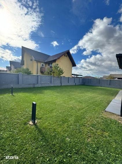 Casă cu 4 camere cu Teren 404 Mp în Recea
