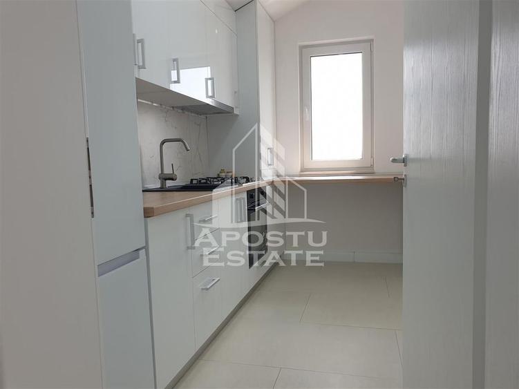 Apartament cu 2 camere semidecomandat în Dumbrăvița