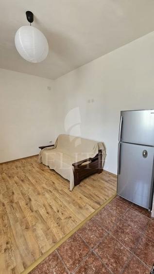 Garsonieră semidecomandată în Central