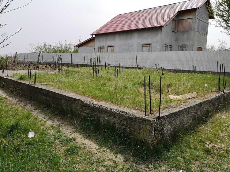 Vand Teren intravilan 1.500 mp situat in oras Odobesti - Negociabil - 8