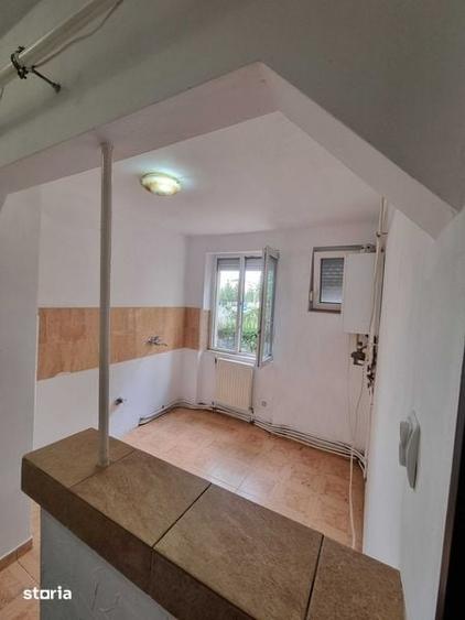 Apartament cu 2 camere decomandat în Botizului