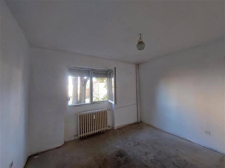 Apartament cu 2 camere semidecomandat în Podgoria