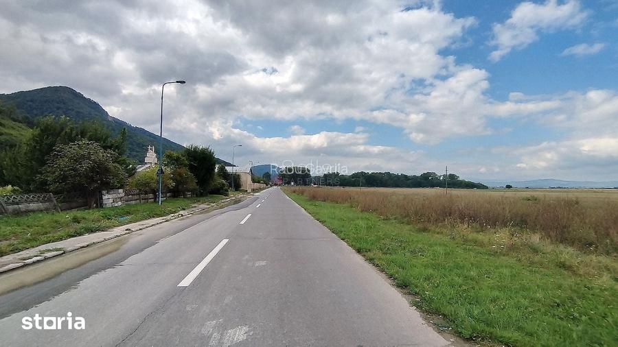 Teren de 5100 mp, în Bartolomeu