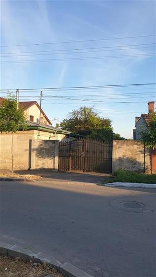 Casă cu 6 camere cu Teren 554 Mp în Chercea