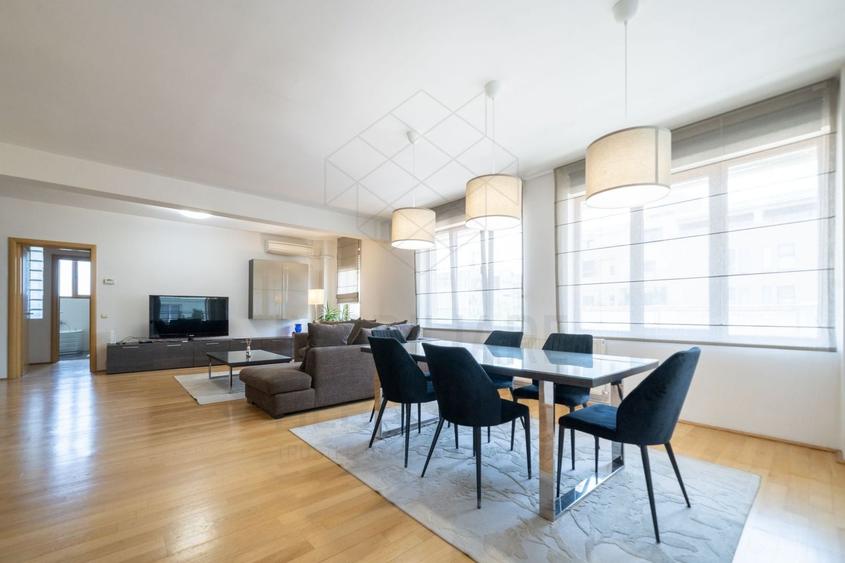 Apartament cu 4 camere decomandat, mobilat în Herăstrău