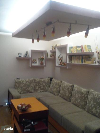 Apartament cu 3 camere decomandat în Dacia