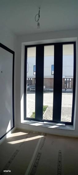 Casă cu 4 camere în Mogoșoaia