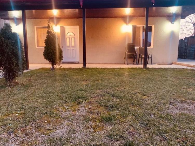 Casă cu 2 camere cu Teren 350 Mp în Corbu