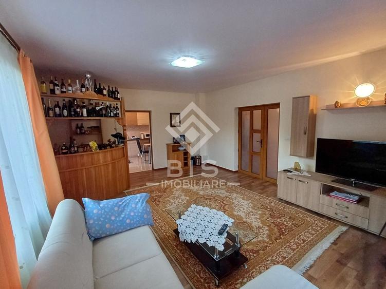 Casă individuală cu 5 camere cu Canalizare în Caila