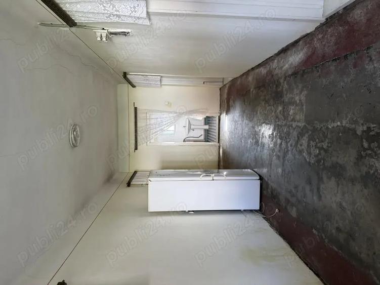 Casă cu 4 camere cu Teren 2500 Mp în Glimboca