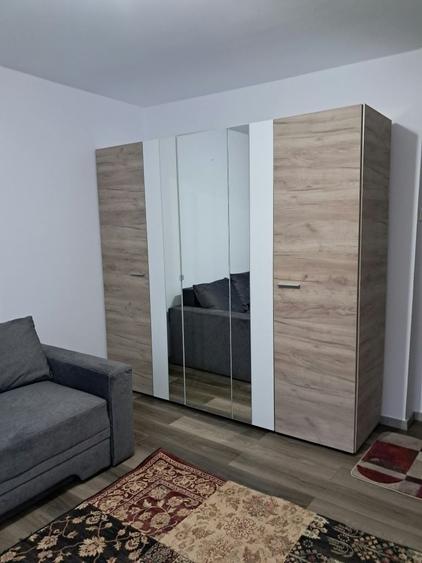 Garsonieră decomandată în Tudor