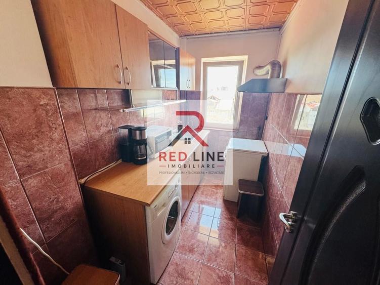 Apartament cu 3 camere semidecomandat în Crihala