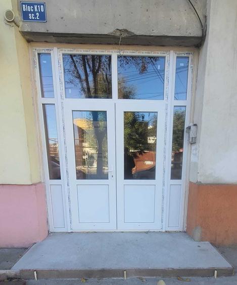 Apartament cu 2 camere decomandat în Exterior Vest