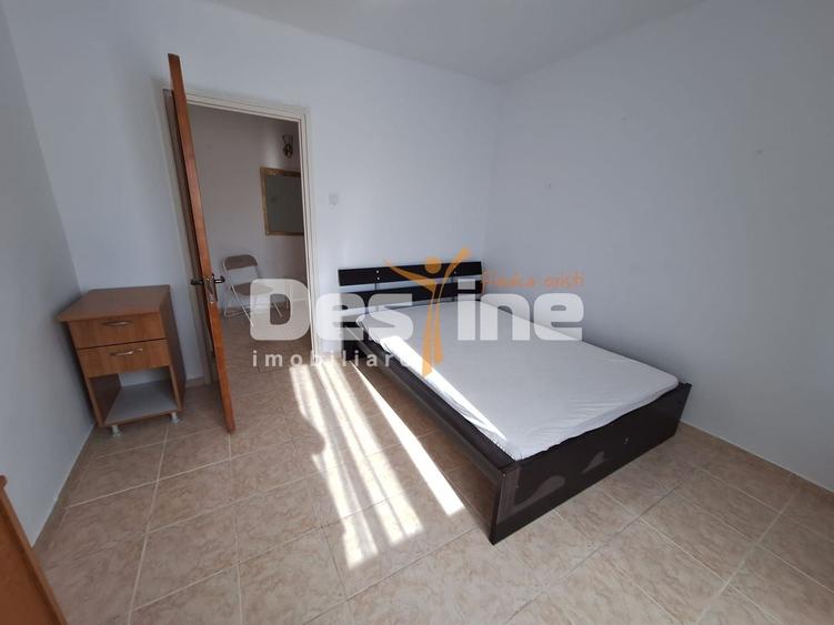 Apartament cu 3 camere decomandat, mobilat în Dristor