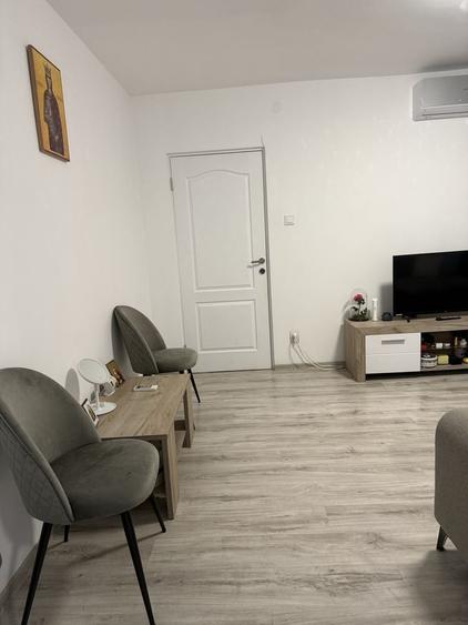 Apartament cu 2 camere decomandat în Exterior Vest