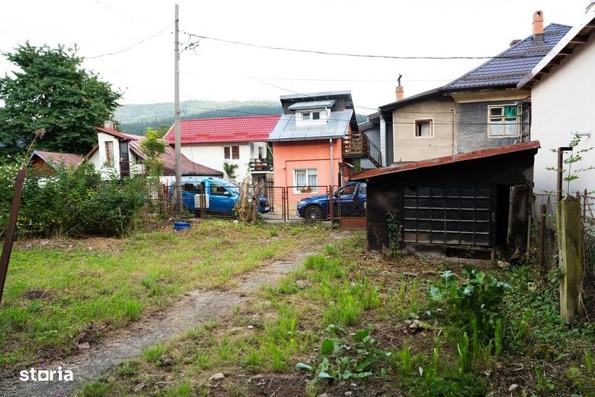 Casă cu 3 camere cu Teren 321 Mp în Poiana Țapului