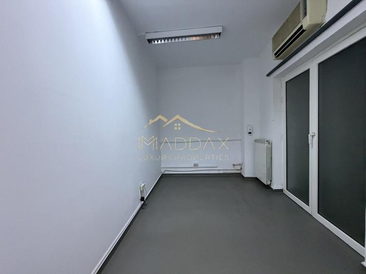 Casă individuală cu 10 camere cu Canalizare în Cotroceni