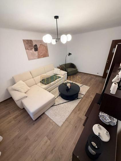 Apartament cu 2 camere decomandat, mobilat în Aradului