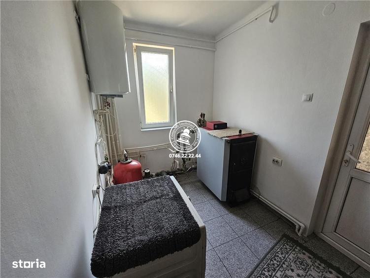 Casă cu 4 camere în Dorobanț