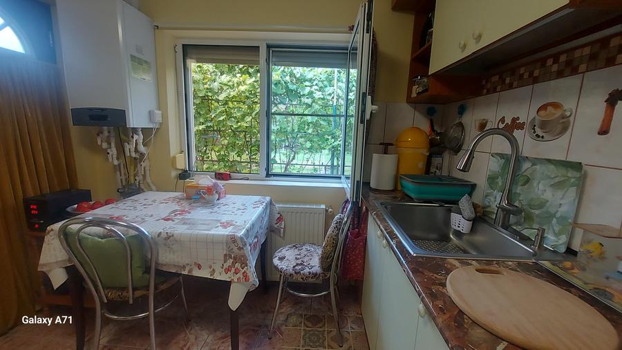 Casă individuală cu 3 camere cu Canalizare în Gruiu
