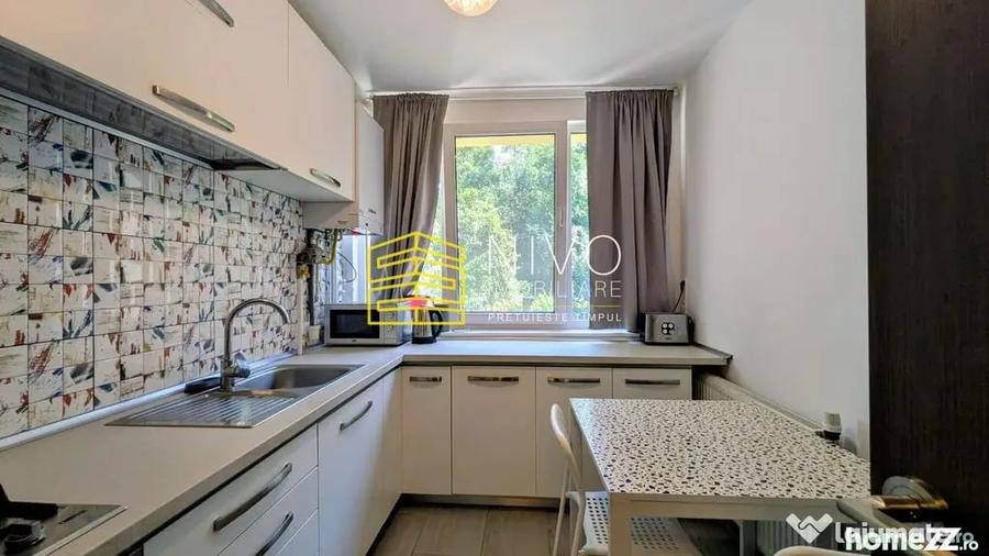 Apartament cu 2 camere decomandat în Cornișa