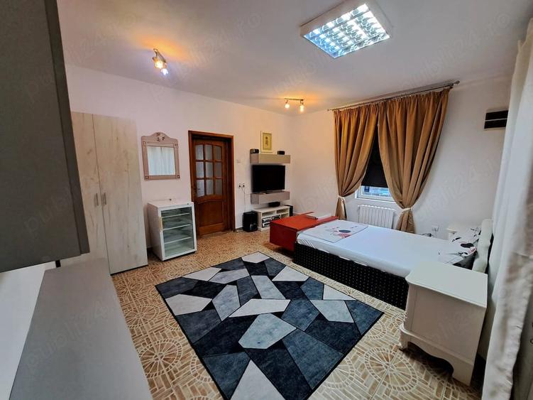Casă cu Teren 100 Mp în Corbu