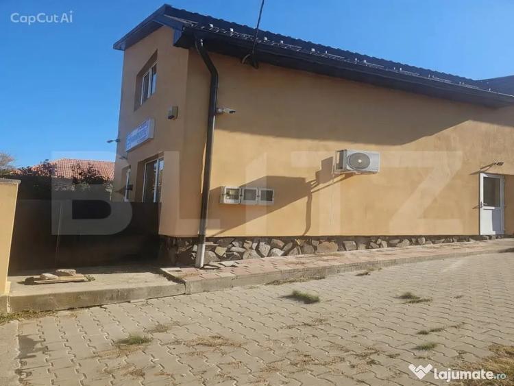 Spațiu comercial, de 320 mp, în Central