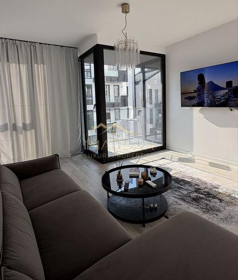 Apartament cu 3 camere decomandat, mobilat în Herăstrău